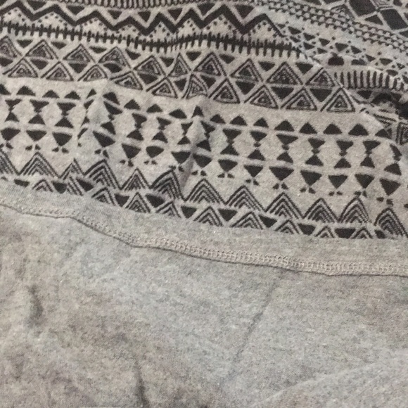 Dakini woman’s grey & black geometric lined dress w/cross cross straps size SP - Picture 5 of 9